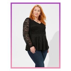 NWT Torrid 0 Black Stretch Lace V-Neck Smocked Waist Long Sleeve Babydoll Top